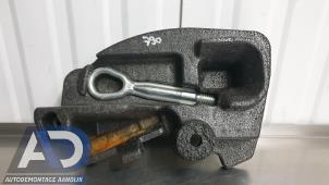 Gebruikte Sleepoog voor BMW 1 serie (F20) 114i 1.6 16V Prijs € 19,99 Margeregeling aangeboden door Autodemontage Aandijk