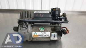 Gebruikte Luchtpomp (Vering) Mercedes E Combi (S211) 2.7 E-270 CDI 20V Prijs € 249,99 Margeregeling aangeboden door Autodemontage Aandijk