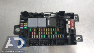 Gebruikte Zekeringkast Landrover Discovery Sport (LC) 2.0 TD4 180 16V Prijs € 74,99 Margeregeling aangeboden door Autodemontage Aandijk