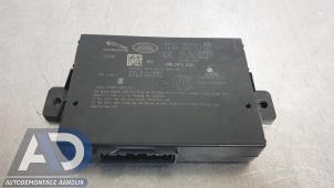 Gebruikte Module keyless vehicle Landrover Discovery Sport (LC) 2.0 TD4 180 16V Prijs € 74,99 Margeregeling aangeboden door Autodemontage Aandijk