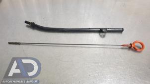 Gebruikte Olie Peilstok Audi A6 (C6) 2.8 V6 24V FSI Prijs € 9,99 Margeregeling aangeboden door Autodemontage Aandijk
