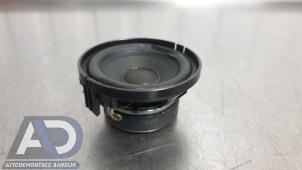 Gebruikte Tweeter BMW 1 serie (E81) 120i 16V Prijs € 9,99 Margeregeling aangeboden door Autodemontage Aandijk