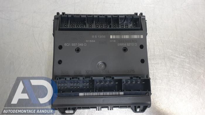 Computer Body Control van een Seat Ibiza III (6L1) 1.4 16V 100 2006