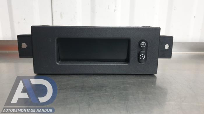 Gebruikte Display Interieur Opel Corsa D 1.4 16V Twinport Prijs € 24,99 Margeregeling aangeboden door Autodemontage Aandijk