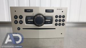 Gebruikte Radio Opel Corsa D 1.4 16V Twinport Prijs op aanvraag aangeboden door Autodemontage Aandijk