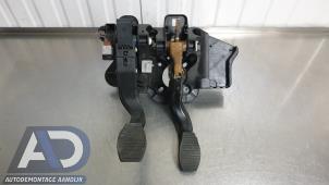 Gebruikte Pedalen Set Opel Corsa D 1.4 16V Twinport Prijs op aanvraag aangeboden door Autodemontage Aandijk