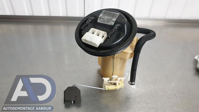 Gebruikte Tank element Pomp Opel Astra G (F08/48) 1.6 Prijs € 29,99 Margeregeling aangeboden door Autodemontage Aandijk