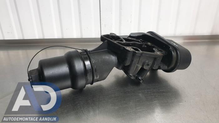 Gebruikte Oliefilterhuis Audi A6 (C6) 2.0 T FSI 16V Prijs € 29,99 Margeregeling aangeboden door Autodemontage Aandijk