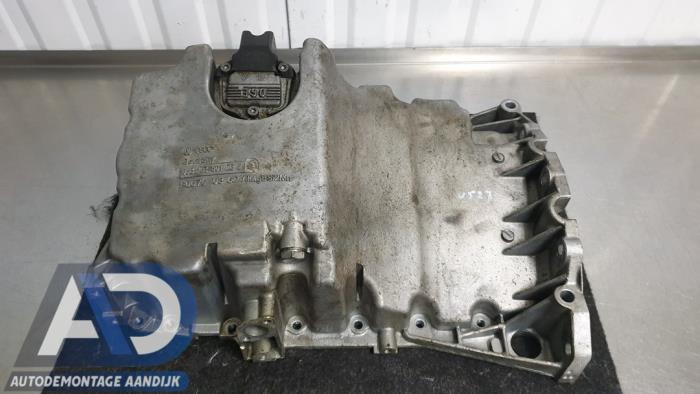 Gebruikte Carterpan Audi A6 (C6) 2.0 T FSI 16V Prijs € 39,99 Margeregeling aangeboden door Autodemontage Aandijk
