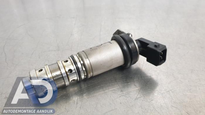 Gebruikte Nokkenas Sensor BMW 1 serie (E81) 120i 16V Prijs € 29,99 Margeregeling aangeboden door Autodemontage Aandijk
