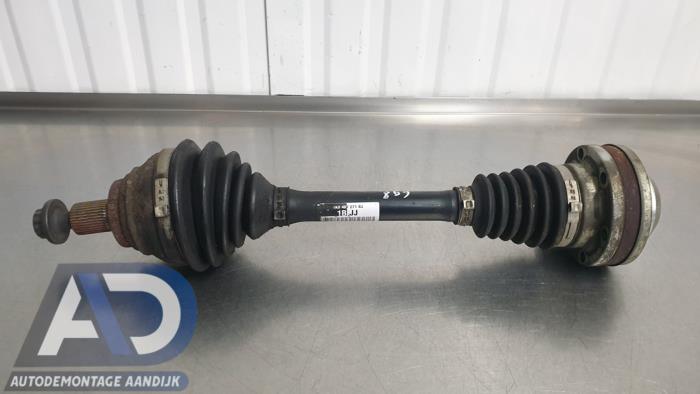 Gebruikte Steekas links-voor Volkswagen Passat Variant (3C5) 2.0 TDI 16V 140 4Motion Prijs € 29,99 Margeregeling aangeboden door Autodemontage Aandijk