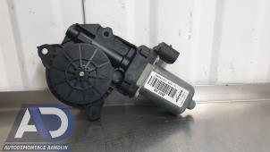 Gebruikte Portierruitmotor Alfa Romeo 159 (939AX) 2.4 JTDm 20V Prijs € 24,99 Margeregeling aangeboden door Autodemontage Aandijk