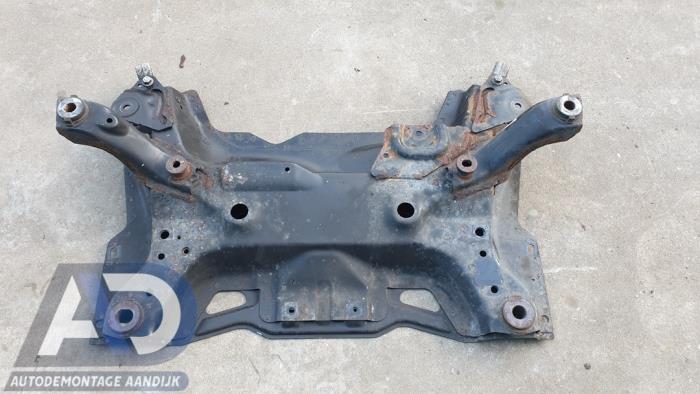 Gebruikte Subframe Citroen C5 III Tourer (RW) 1.6 HDi 16V 115 Prijs € 49,99 Margeregeling aangeboden door Autodemontage Aandijk