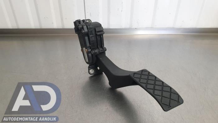 Gebruikte Gaspedaalpositie Sensor Volkswagen Transporter T5 2.5 TDi PF Prijs € 19,99 Margeregeling aangeboden door Autodemontage Aandijk