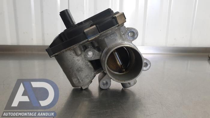 Gebruikte Gasklephuis Opel Corsa E 1.0 SIDI Turbo 12V Prijs € 29,99 Margeregeling aangeboden door Autodemontage Aandijk