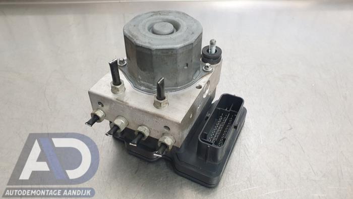 Gebruikte ABS Pomp Opel Corsa E 1.0 SIDI Turbo 12V Prijs € 49,99 Margeregeling aangeboden door Autodemontage Aandijk