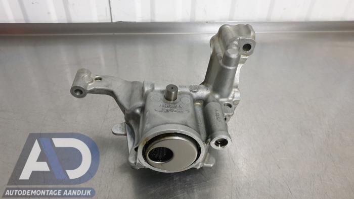 Gebruikte Oliepomp Ford EcoSport (JK8) 1.0 EcoBoost 12V 125 Prijs € 49,99 Margeregeling aangeboden door Autodemontage Aandijk
