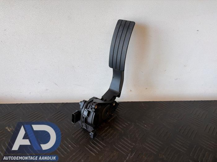 Gebruikte Sensor Gaspedaalpositie Renault Captur I (2R) 1.2 TCE 16V EDC Prijs € 19,99 Margeregeling aangeboden door Autodemontage Aandijk