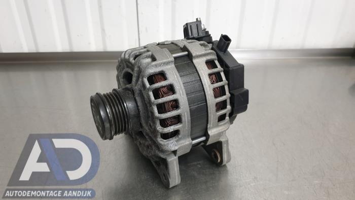 Gebruikte Dynamo Renault Twingo III (AH) 1.0 SCe 65 12V Prijs € 99,99 Margeregeling aangeboden door Autodemontage Aandijk