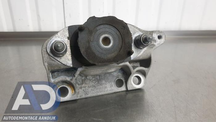 Gebruikte Motorrubber Renault Twingo III (AH) 1.0 SCe 65 12V Prijs € 34,99 Margeregeling aangeboden door Autodemontage Aandijk