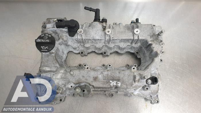 Gebruikte Kleppendeksel Opel Astra K Sports Tourer 1.0 Turbo 12V Prijs € 199,99 Margeregeling aangeboden door Autodemontage Aandijk