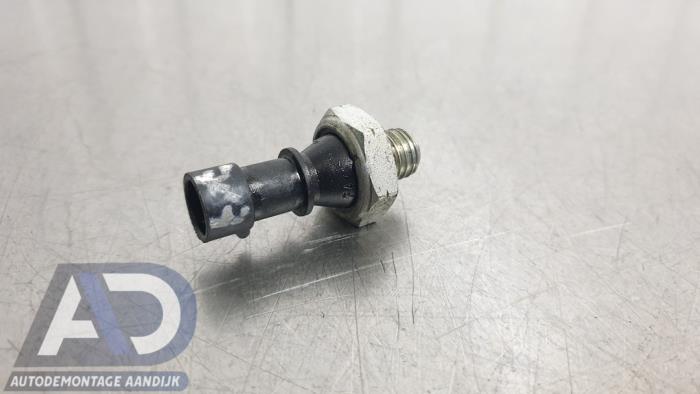 Gebruikte Schakelaar Oliedruk Opel Astra K Sports Tourer 1.0 Turbo 12V Prijs € 9,99 Margeregeling aangeboden door Autodemontage Aandijk