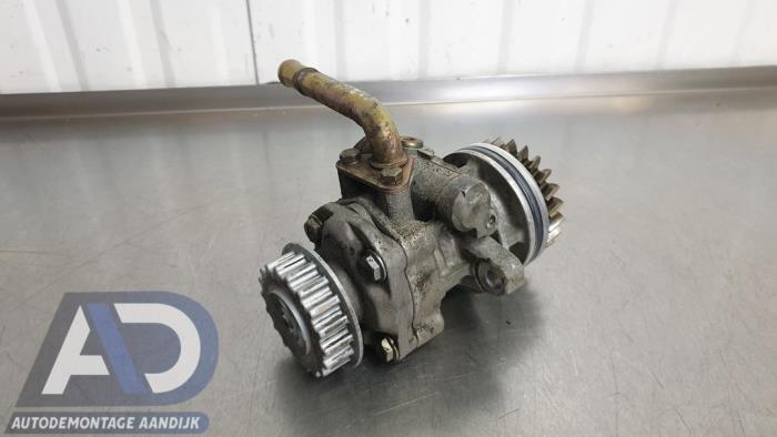 Gebruikte Pomp Servo Volkswagen Multivan T5 (7E/7HC/7HF/7HM) 2.5 TDi Prijs € 59,99 Margeregeling aangeboden door Autodemontage Aandijk