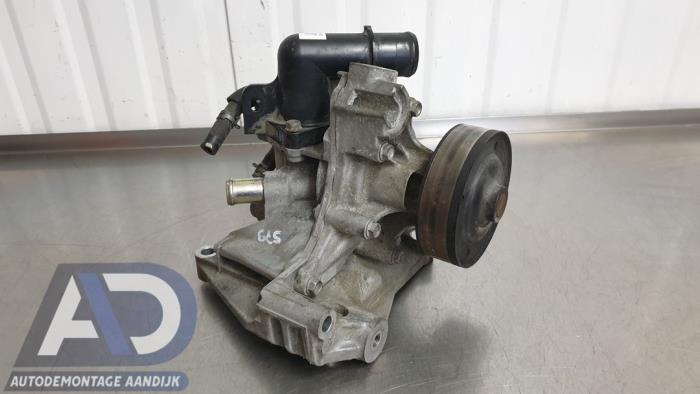 Gebruikte Waterpomp Mazda CX-5 I (KE,GH) 2.2 SkyActiv-D 16V 2WD Prijs € 39,99 Margeregeling aangeboden door Autodemontage Aandijk