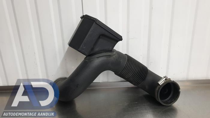 Gebruikte Intercooler Slang Kia Sportage (QL) 1.6 GDI 16V 4x2 Prijs € 29,99 Margeregeling aangeboden door Autodemontage Aandijk