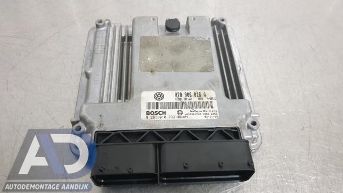 Gebruikte Computer Motormanagement Volkswagen Multivan T5 (7E/7HC/7HF/7HM) 2.5 TDi Prijs € 99,99 Margeregeling aangeboden door Autodemontage Aandijk