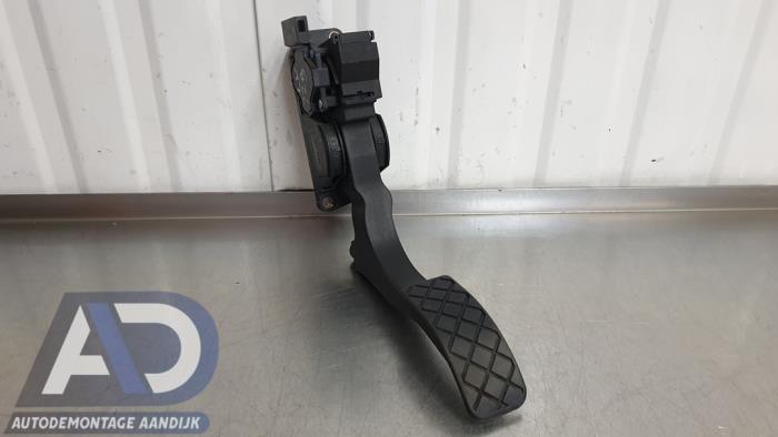 Gebruikte Gaspedaalpositie Sensor Seat Ibiza III (6L1) 1.4 16V 100 Prijs € 19,99 Margeregeling aangeboden door Autodemontage Aandijk