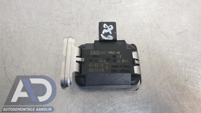 Gebruikte Sensor regen Ford Fiesta 6 (JA8) 1.6 TDCi 16V 90 Prijs € 29,99 Margeregeling aangeboden door Autodemontage Aandijk