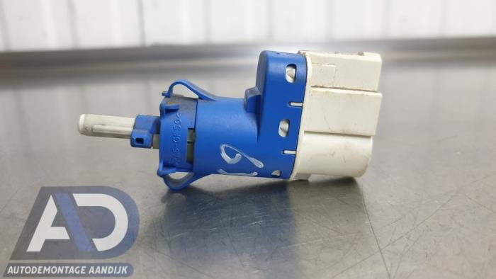 Gebruikte Cruise control sensor Ford Fiesta 6 (JA8) 1.6 TDCi 16V 90 Prijs € 9,99 Margeregeling aangeboden door Autodemontage Aandijk
