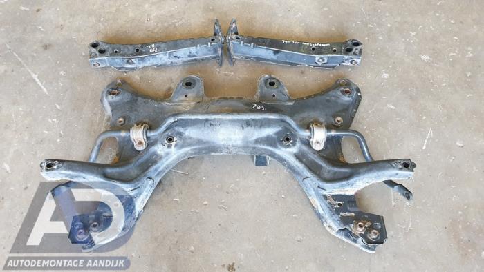 Gebruikte Subframe Fiat 500 (312) 1.2 Prijs € 49,99 Margeregeling aangeboden door Autodemontage Aandijk
