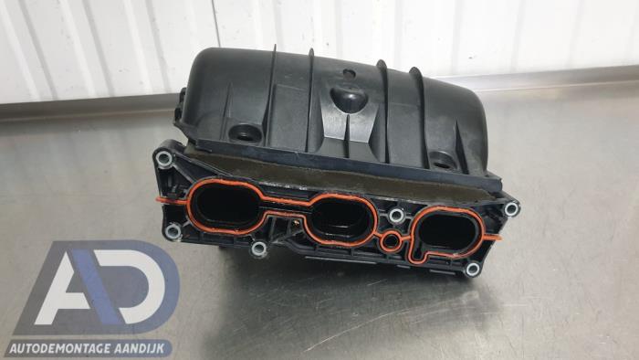 Gebruikte Spruitstuk Inlaat Opel Corsa E 1.0 SIDI Turbo 12V Prijs € 39,99 Margeregeling aangeboden door Autodemontage Aandijk
