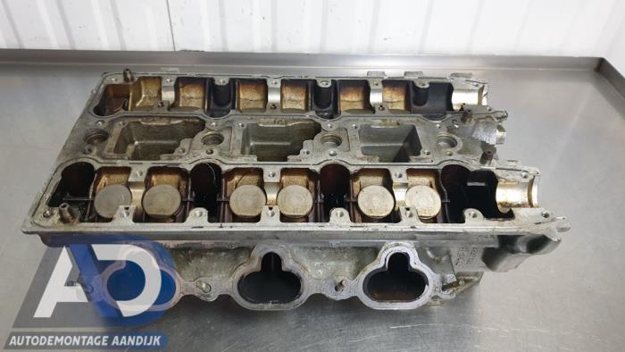 Gebruikte Cilinderkop Renault Espace (JE) 3.0 V6 24V Grand Espace Prijs € 124,99 Margeregeling aangeboden door Autodemontage Aandijk