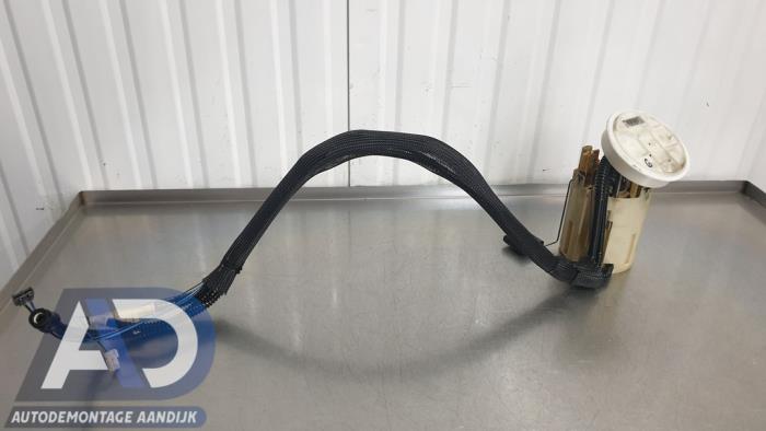 Gebruikte Tank element Pomp Mercedes E Combi (S211) 3.0 E-280 CDI V6 24V Prijs € 64,99 Margeregeling aangeboden door Autodemontage Aandijk