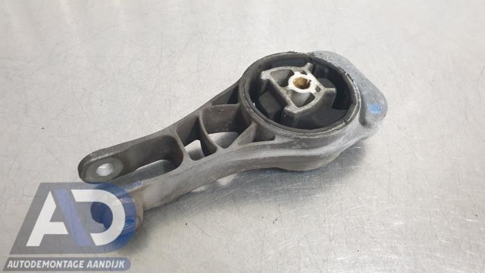 Gebruikte Motorsteun Chevrolet Aveo (300) 1.2 16V Prijs € 19,99 Margeregeling aangeboden door Autodemontage Aandijk