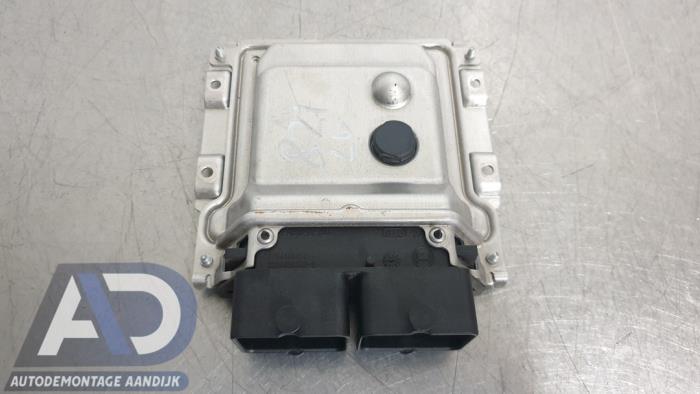 Gebruikte Computer Motormanagement Ford Fiesta 7 1.1 Ti-VCT 12V 70 Prijs € 74,99 Margeregeling aangeboden door Autodemontage Aandijk