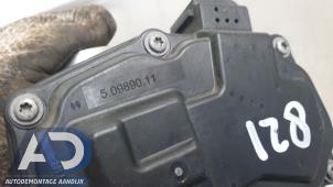Gasklephuis van een Ford Fiesta 7 1.1 Ti-VCT 12V 70 2018