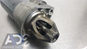 Startmotor van een Mercedes-Benz E Combi (S211) 3.0 E-280 CDI V6 24V 2008