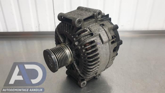 Gebruikte Dynamo Mercedes E Combi (S211) 3.0 E-280 CDI V6 24V Prijs € 99,99 Margeregeling aangeboden door Autodemontage Aandijk