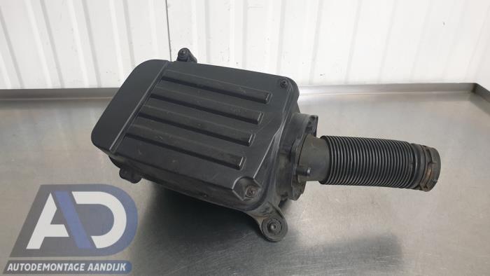 Gebruikte Luchtfilterhuis Volkswagen Passat Variant (3C5) 1.4 TSI 16V Prijs € 29,99 Margeregeling aangeboden door Autodemontage Aandijk