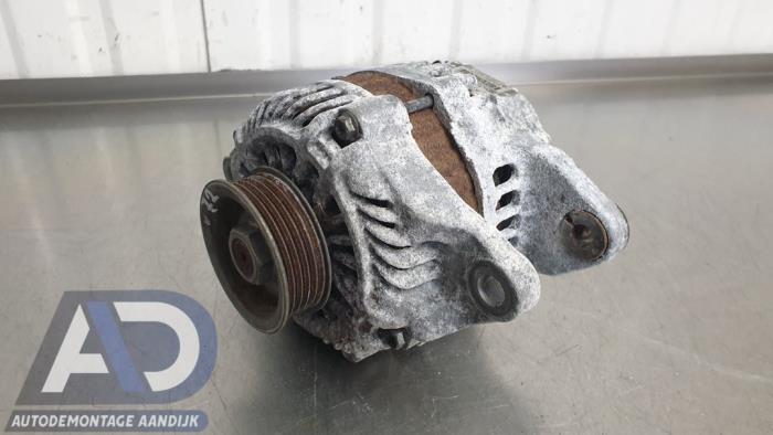 Gebruikte Dynamo Mitsubishi Colt (Z2/Z3) 1.3 16V Prijs € 24,99 Margeregeling aangeboden door Autodemontage Aandijk