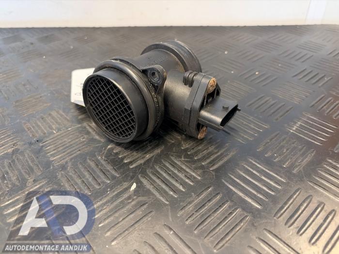 Gebruikte Luchtmassameter Fiat Panda (169) 1.3 JTD 16V Multijet Prijs € 19,99 Margeregeling aangeboden door Autodemontage Aandijk