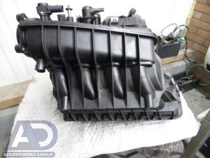 Gebruikte Inlaatspruitstuk BMW 3 serie (E46/4) 318i 16V Prijs € 49,99 Margeregeling aangeboden door Autodemontage Aandijk