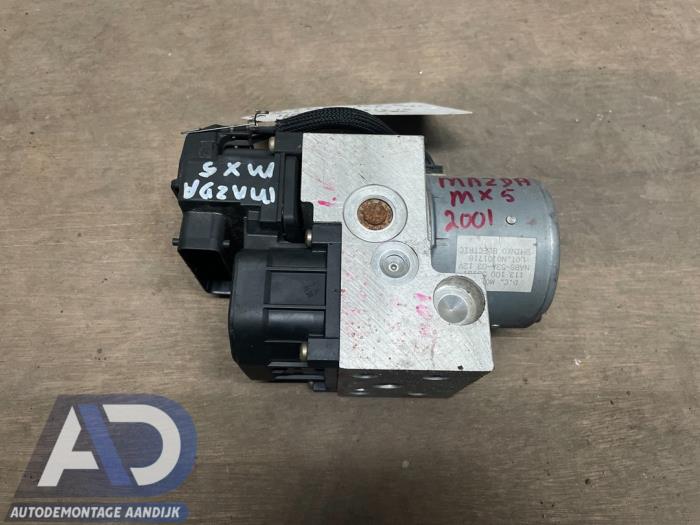 Gebruikte ABS Pomp Mazda MX-5 (NB18/35/8C) 1.6i 16V Prijs € 49,99 Margeregeling aangeboden door Autodemontage Aandijk