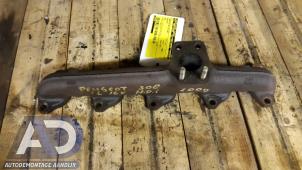 Gebruikte Uitlaatspruitstuk Peugeot 308 Prijs op aanvraag aangeboden door Autodemontage Aandijk