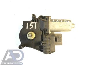 Gebruikte Motor electrisch raam Audi A4 (B5) 1.8 20V Quattro Prijs € 14,99 Margeregeling aangeboden door Autodemontage Aandijk