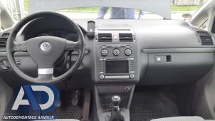 Gebruikte Airbag Set + Module Volkswagen Touran (1T1/T2) 1.4 16V TSI 170 Prijs € 249,99 Margeregeling aangeboden door Autodemontage Aandijk